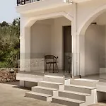 Avra Hotel