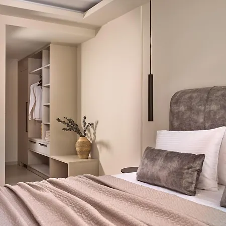 Avra Otel *